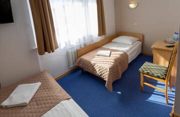 Фото номера Одноместный номер Отель Kompleks Hotelowy Logos г. Августов 3