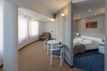 Фото номера Апартаменты Отель Kompleks Hotelowy Logos г. Августов 5