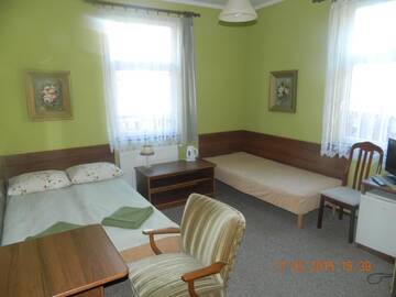 Фото номера Трехместный номер Отели типа «постель и завтрак» Stary Dom B&amp;B г. Августов 5