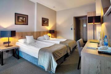 Фото номера Двухместный номер с 2 отдельными кроватями Отель Hotel Wojciech г. Августов 16