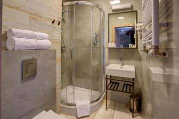 Фото номера Двухместный номер с 2 отдельными кроватями Отель Hotel Wojciech г. Августов 27