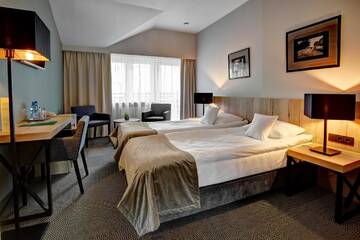 Фото номера Двухместный номер с 2 отдельными кроватями Отель Hotel Wojciech г. Августов 5