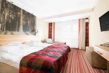 Фото Отель Hotel Warszawa Spa &amp; Resort г. Августов 2